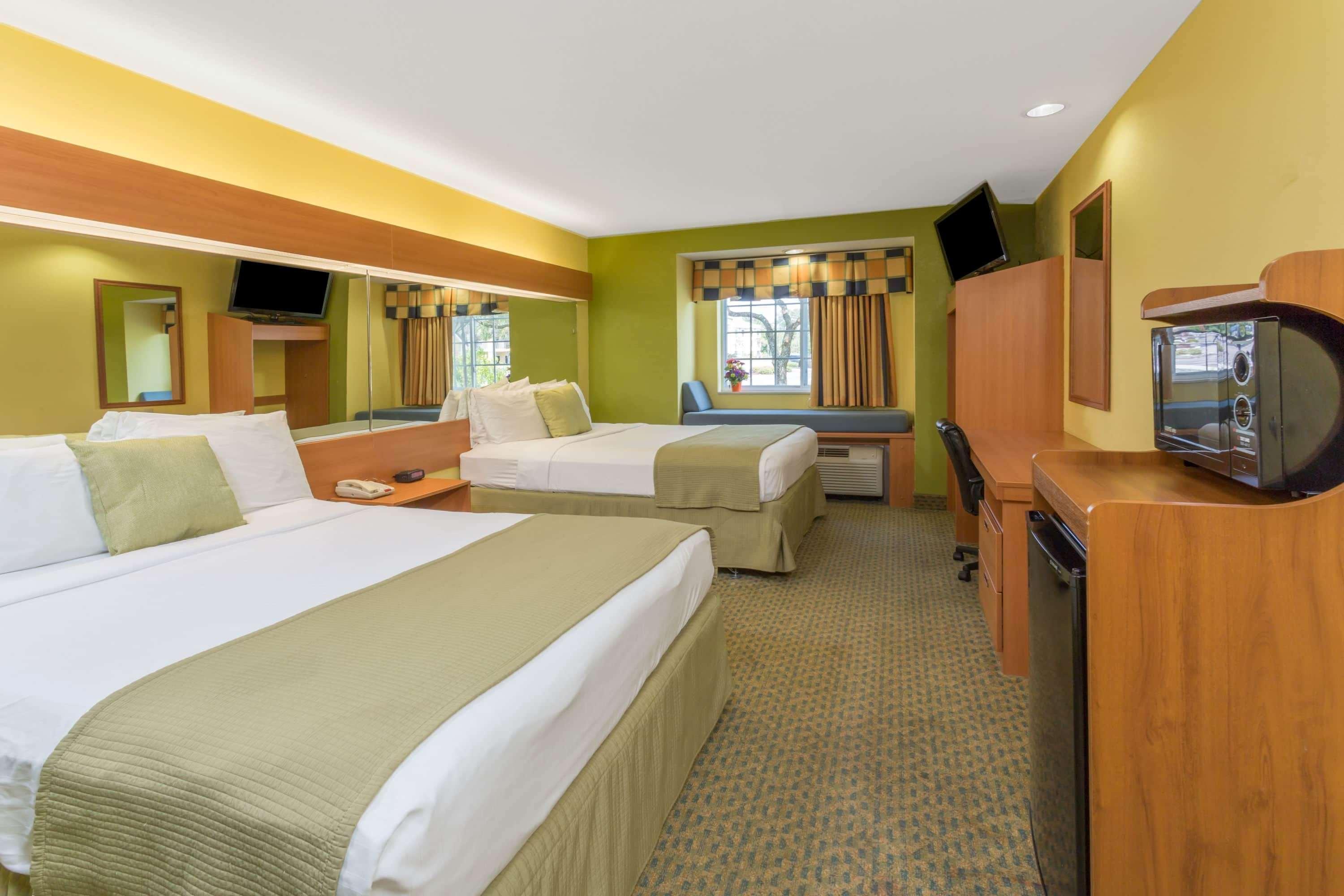 Microtel Inn & Suites By Wyndham Kingsland Naval Base I-95 Exterior photo